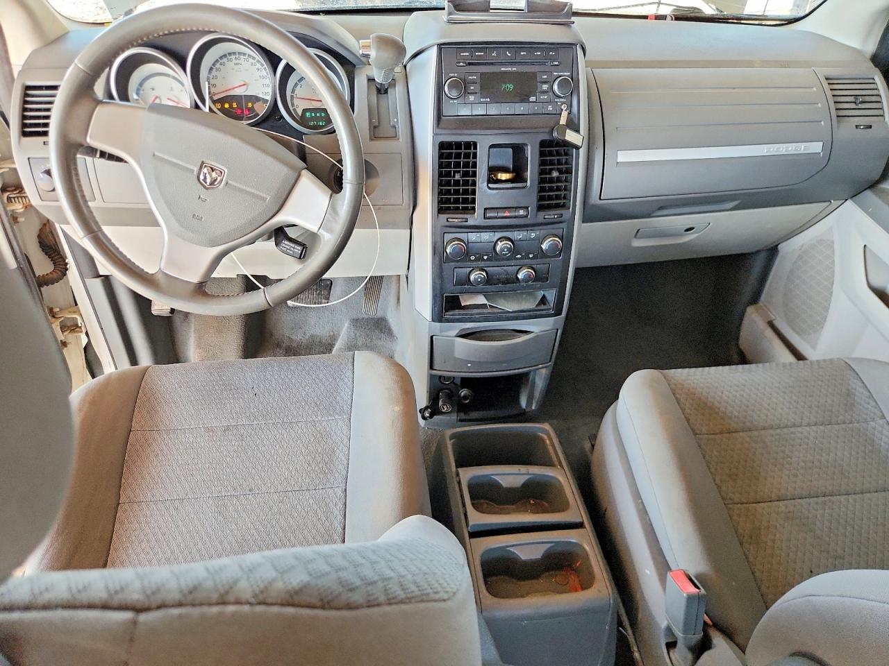 2010 DODGE CARAVAN