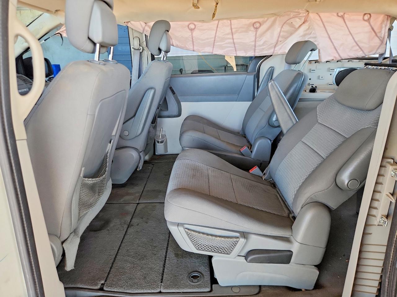 2010 DODGE CARAVAN