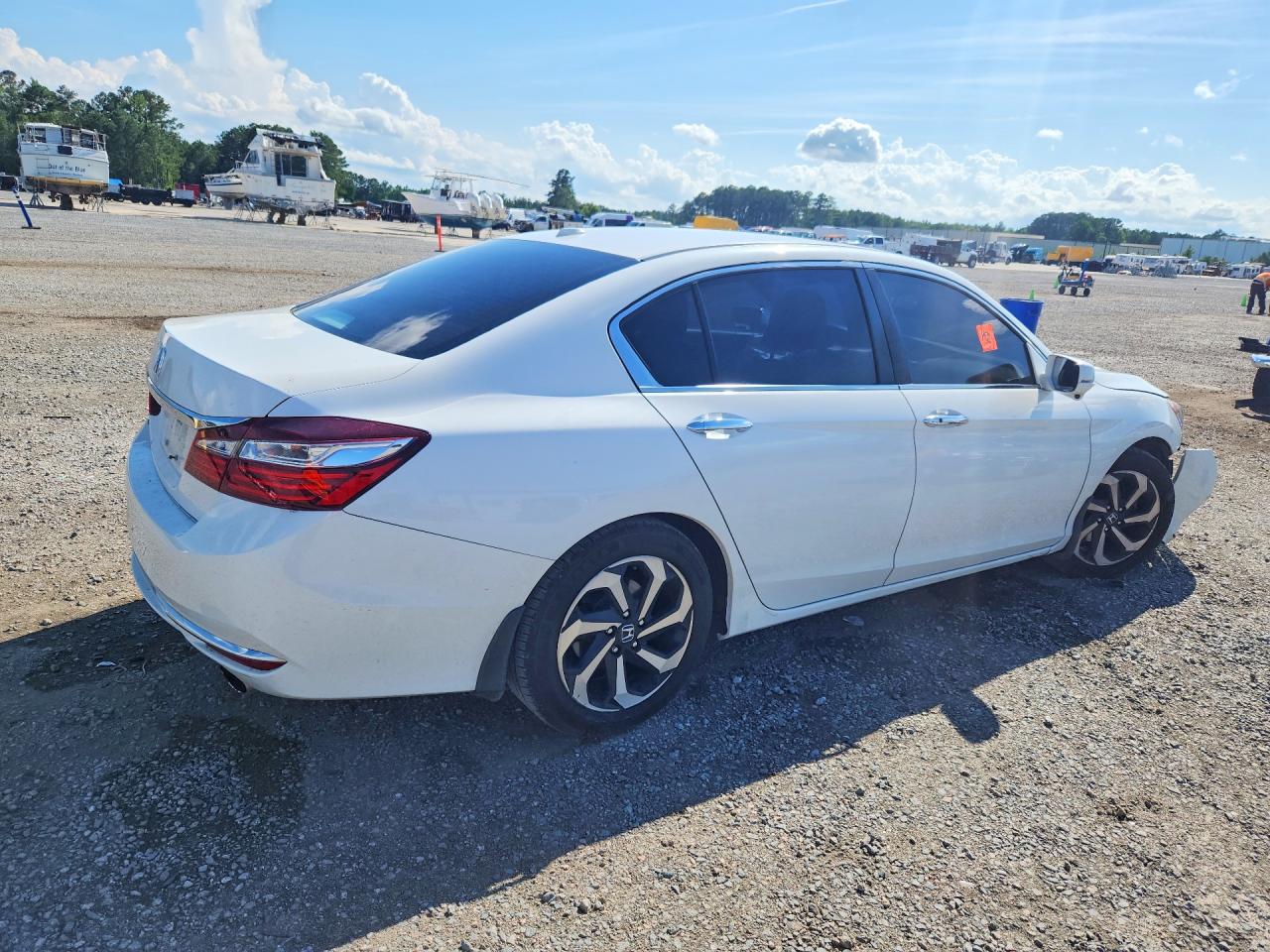 2017 HONDA ACCORD