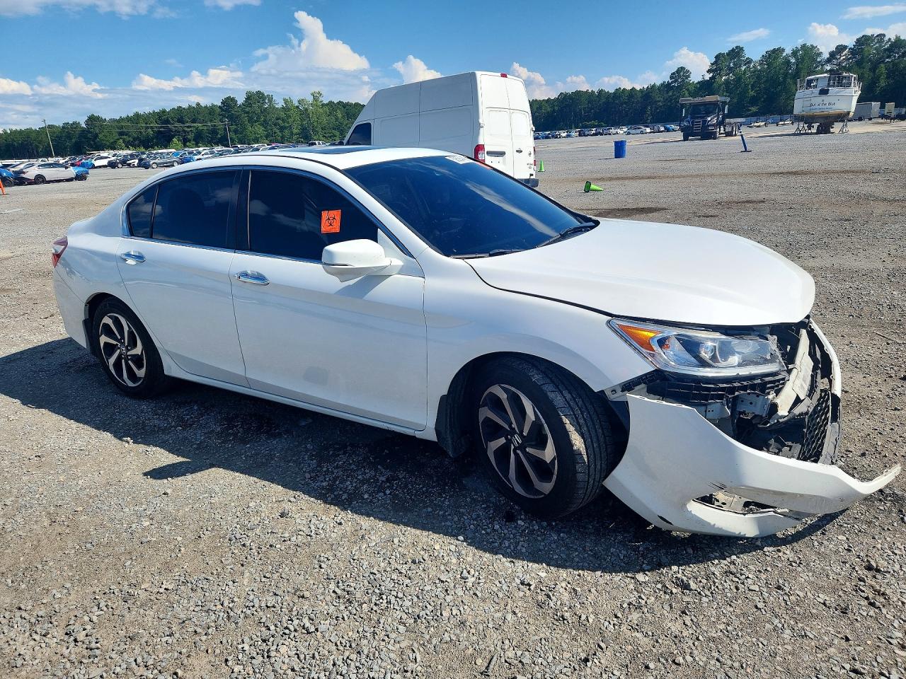 2017 HONDA ACCORD
