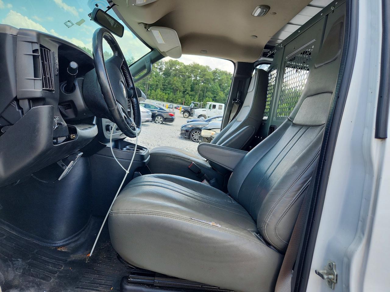 2020 CHEVROLET EXPRESS