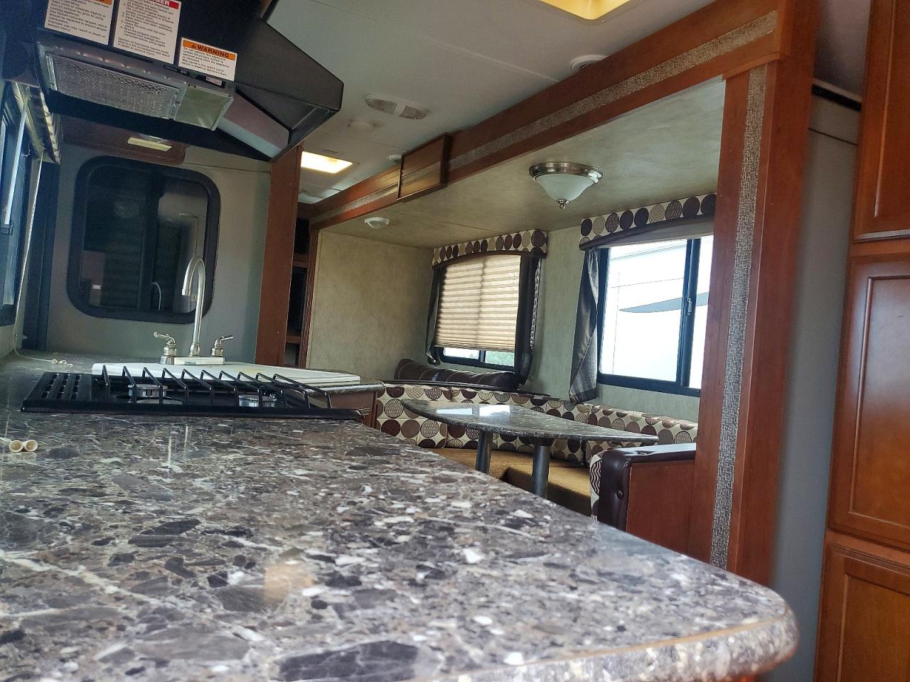 2015 KEYSTONE 50STAILER