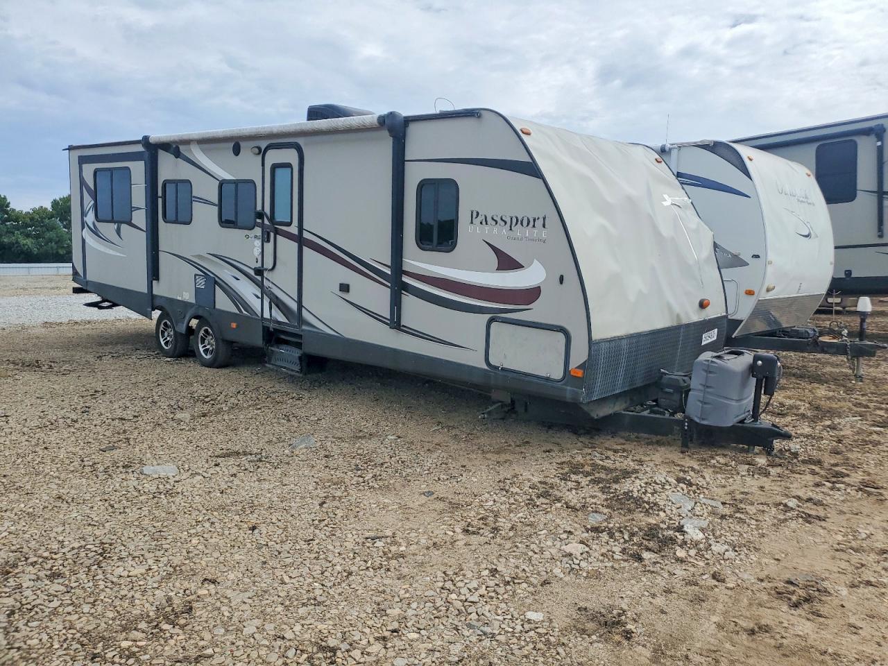2015 KEYSTONE 50STAILER