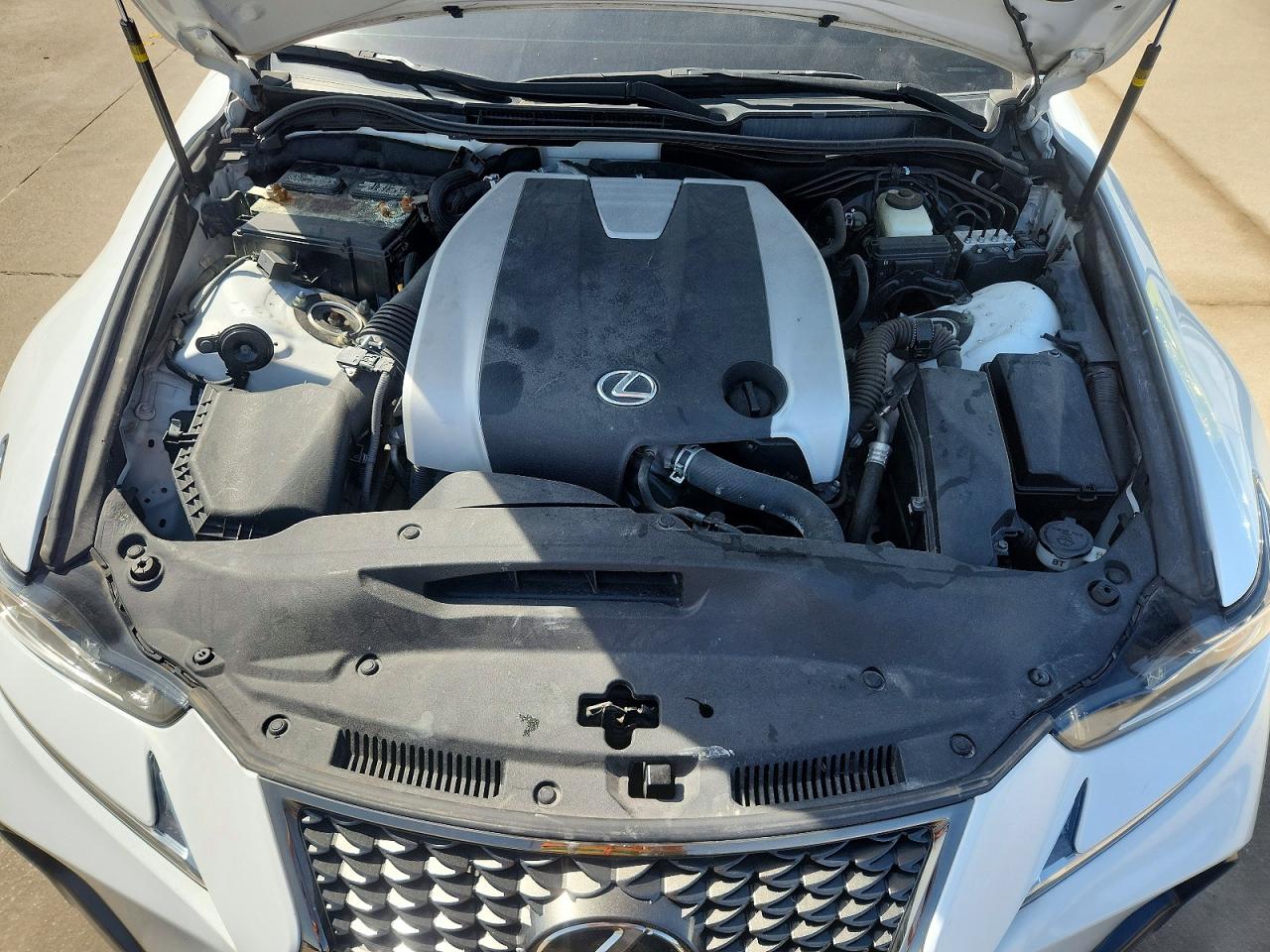 2017 LEXUS IS