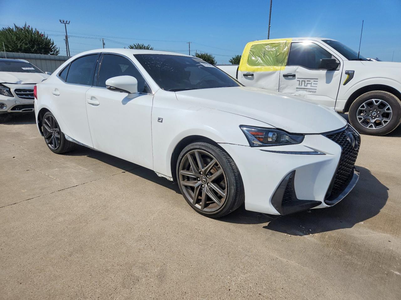 2017 LEXUS IS
