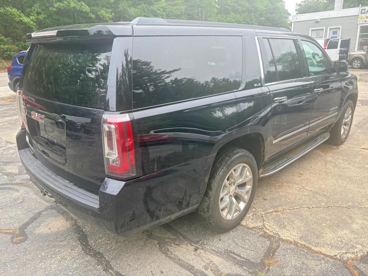 2015 GMC YUKON