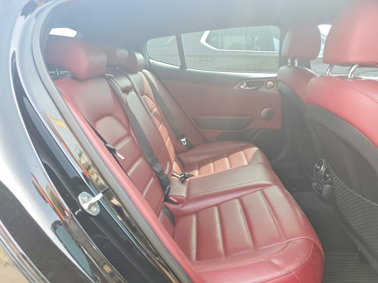 2018 KIA STINGER