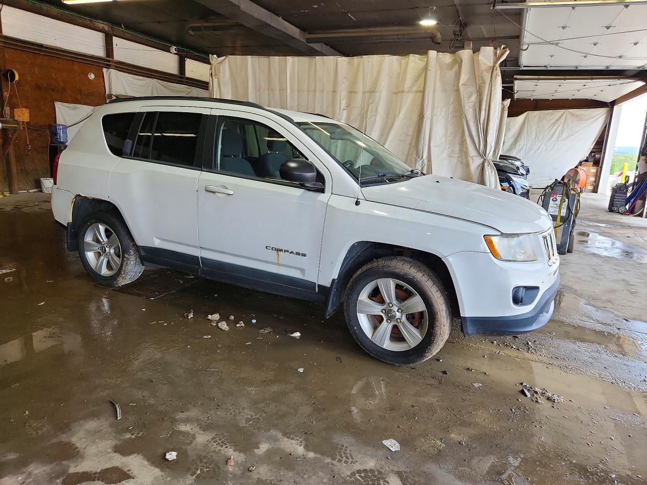 2011 JEEP COMPASS