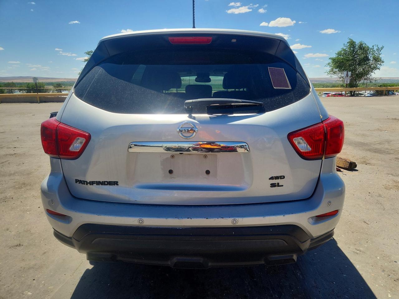 2017 NISSAN PATHFINDER