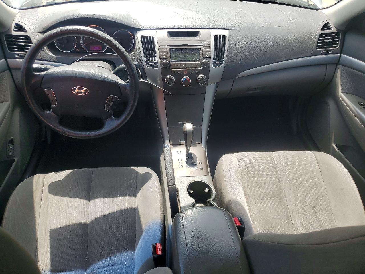 2010 HYUNDAI SONATA