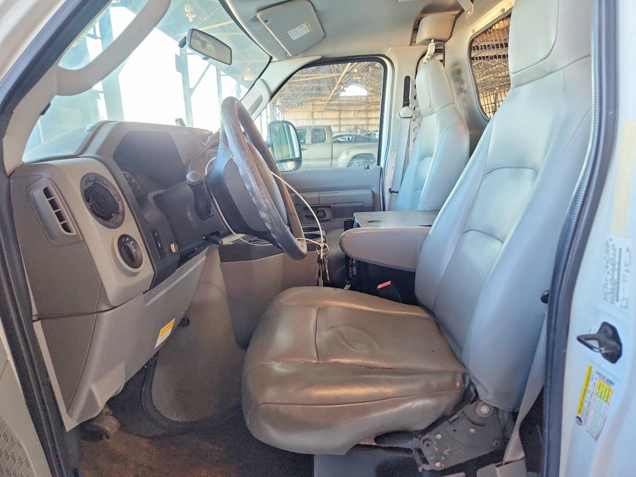 2011 FORD ECONOLINE