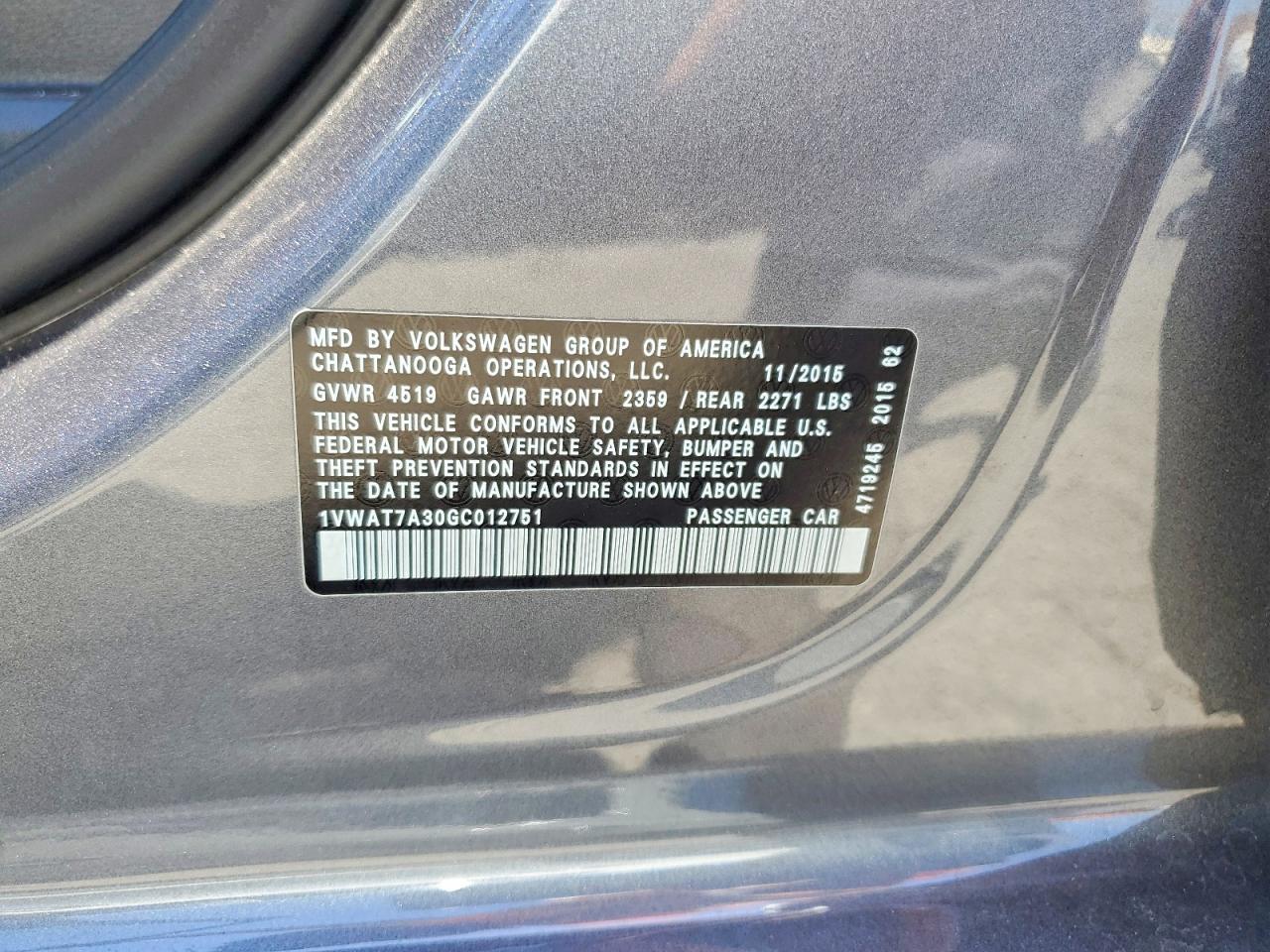 2016 VOLKSWAGEN PASSAT