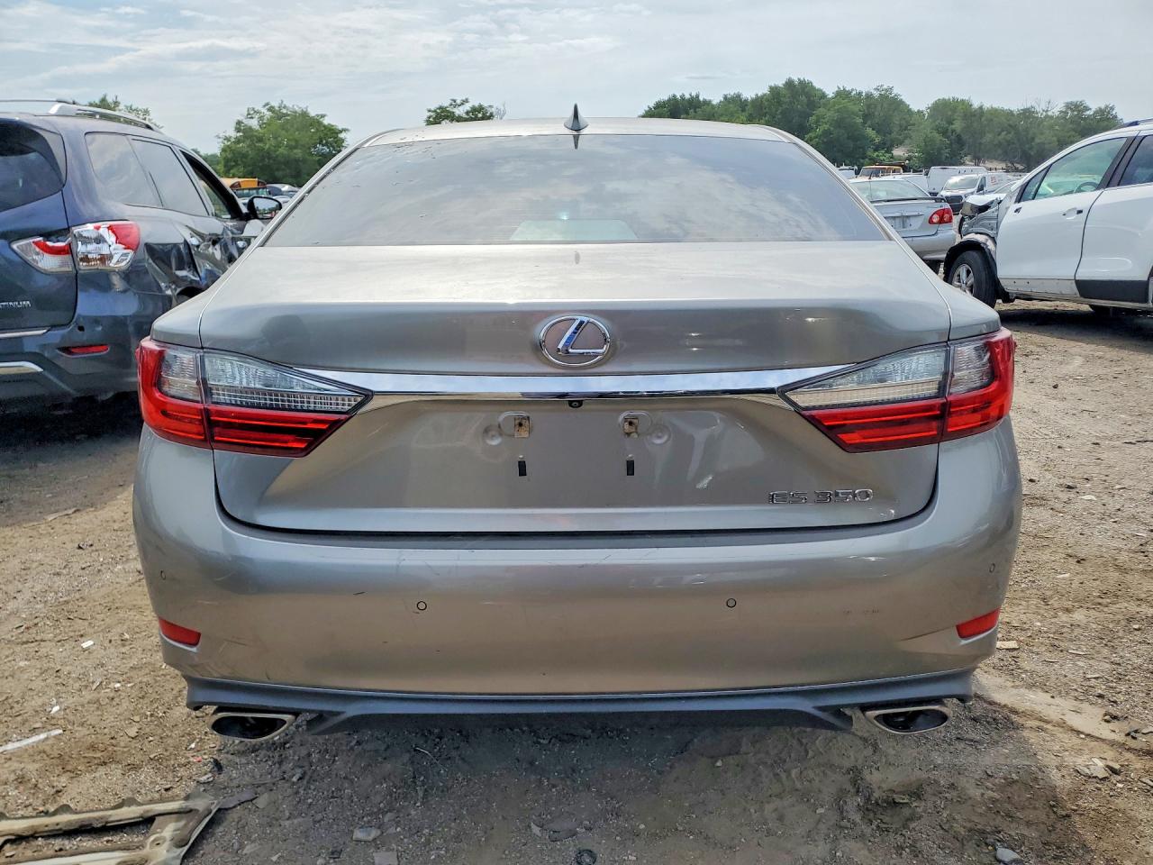 2018 LEXUS ES350