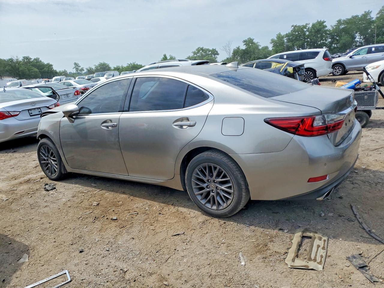 2018 LEXUS ES350