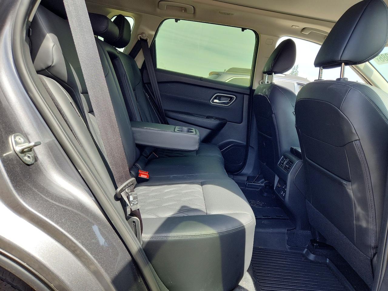 2025 NISSAN ROGUE