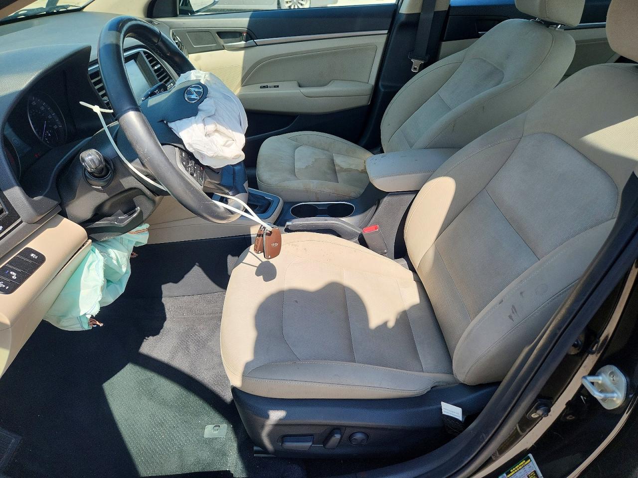 2017 HYUNDAI ELANTRA