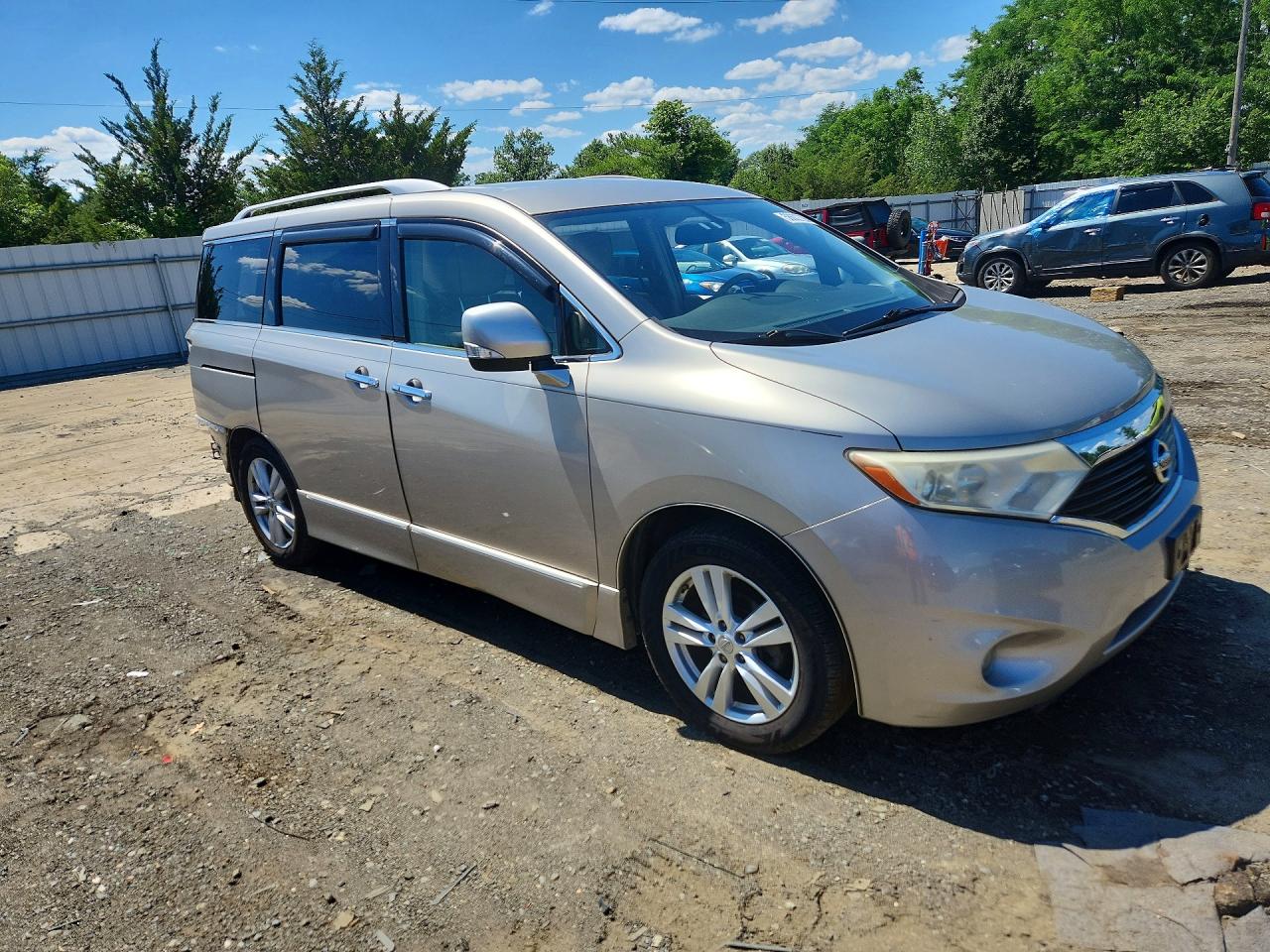 2013 NISSAN QUEST