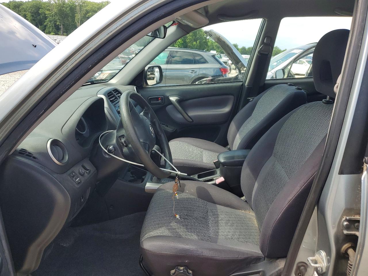 2005 TOYOTA RAV4