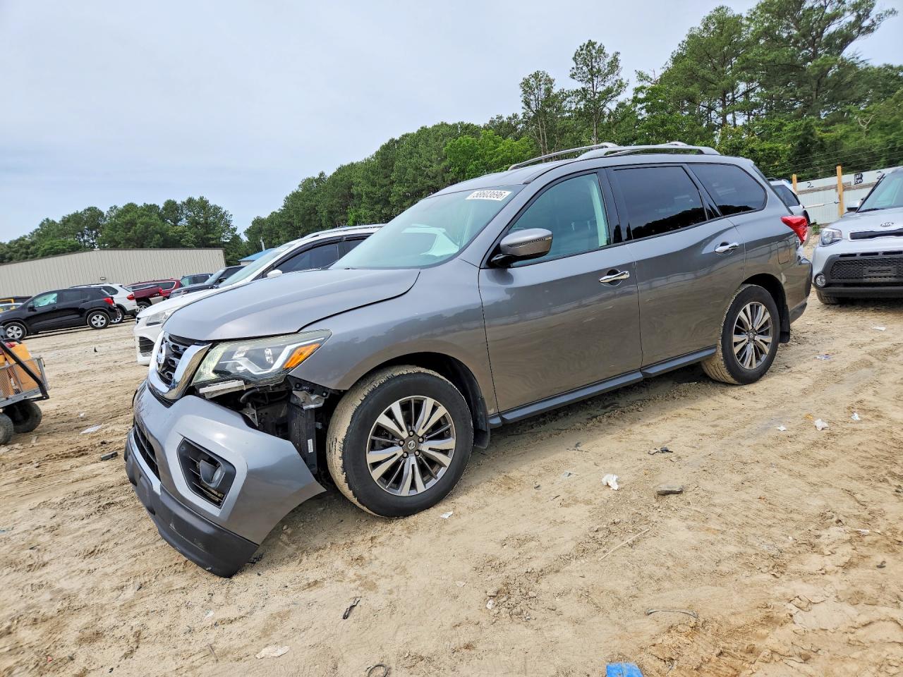 2017 NISSAN PATHFINDER