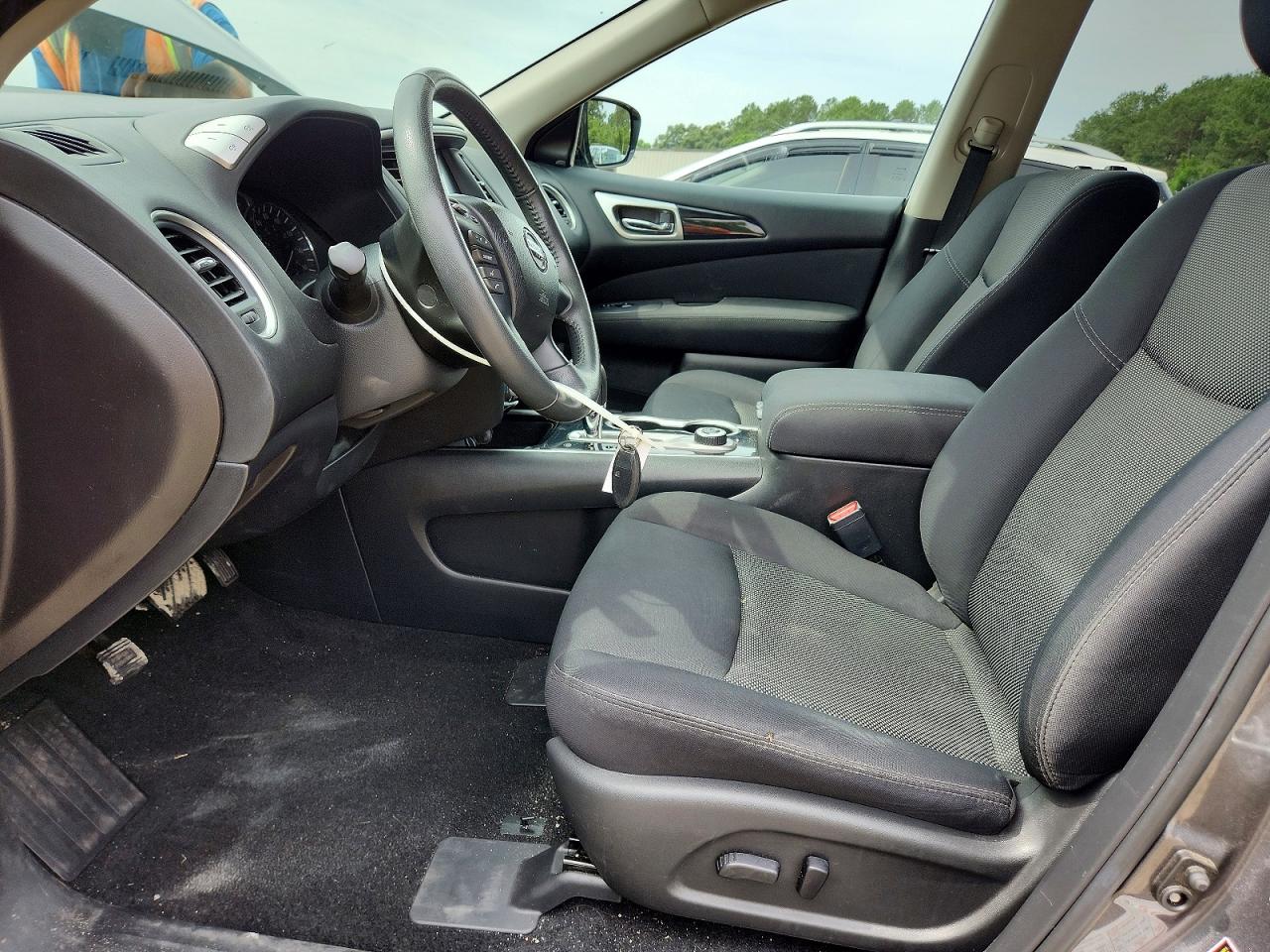 2017 NISSAN PATHFINDER