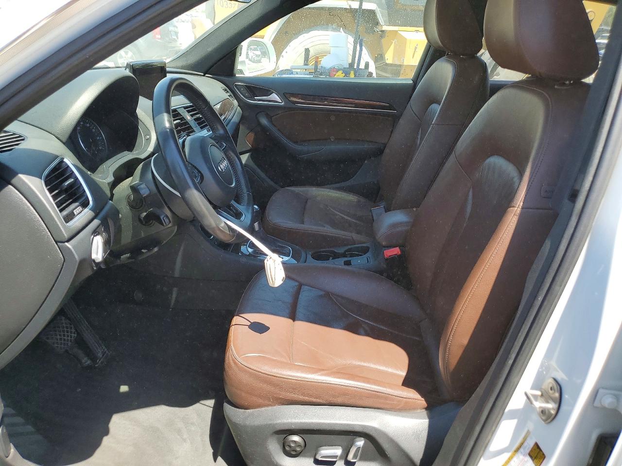 2016 AUDI Q3