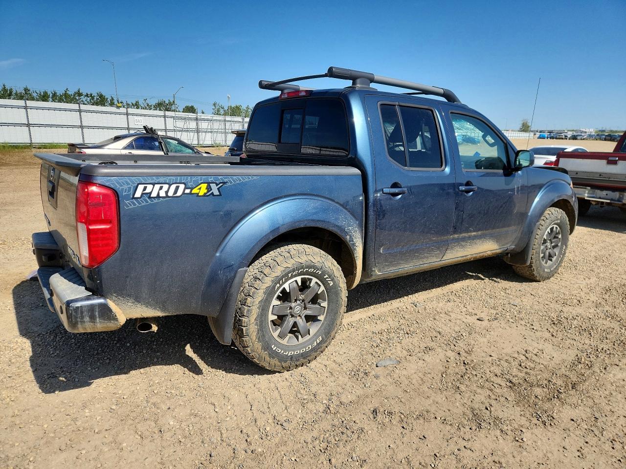 2014 NISSAN FRONTIER