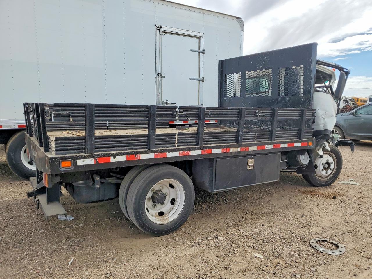 2023 ISUZU NPR HD