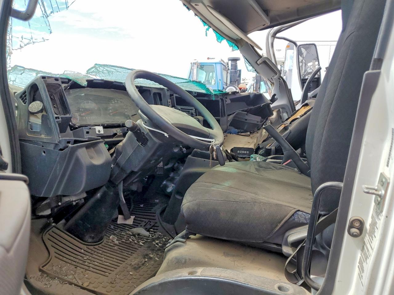 2023 ISUZU NPR HD