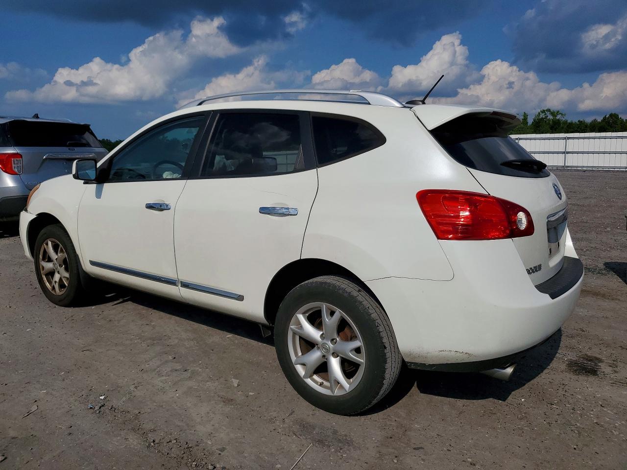 2011 NISSAN ROGUE