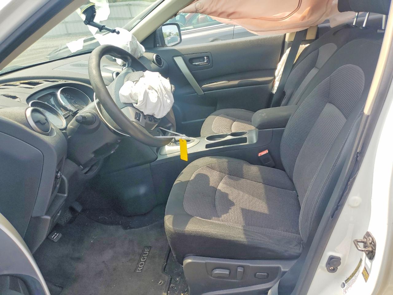 2011 NISSAN ROGUE