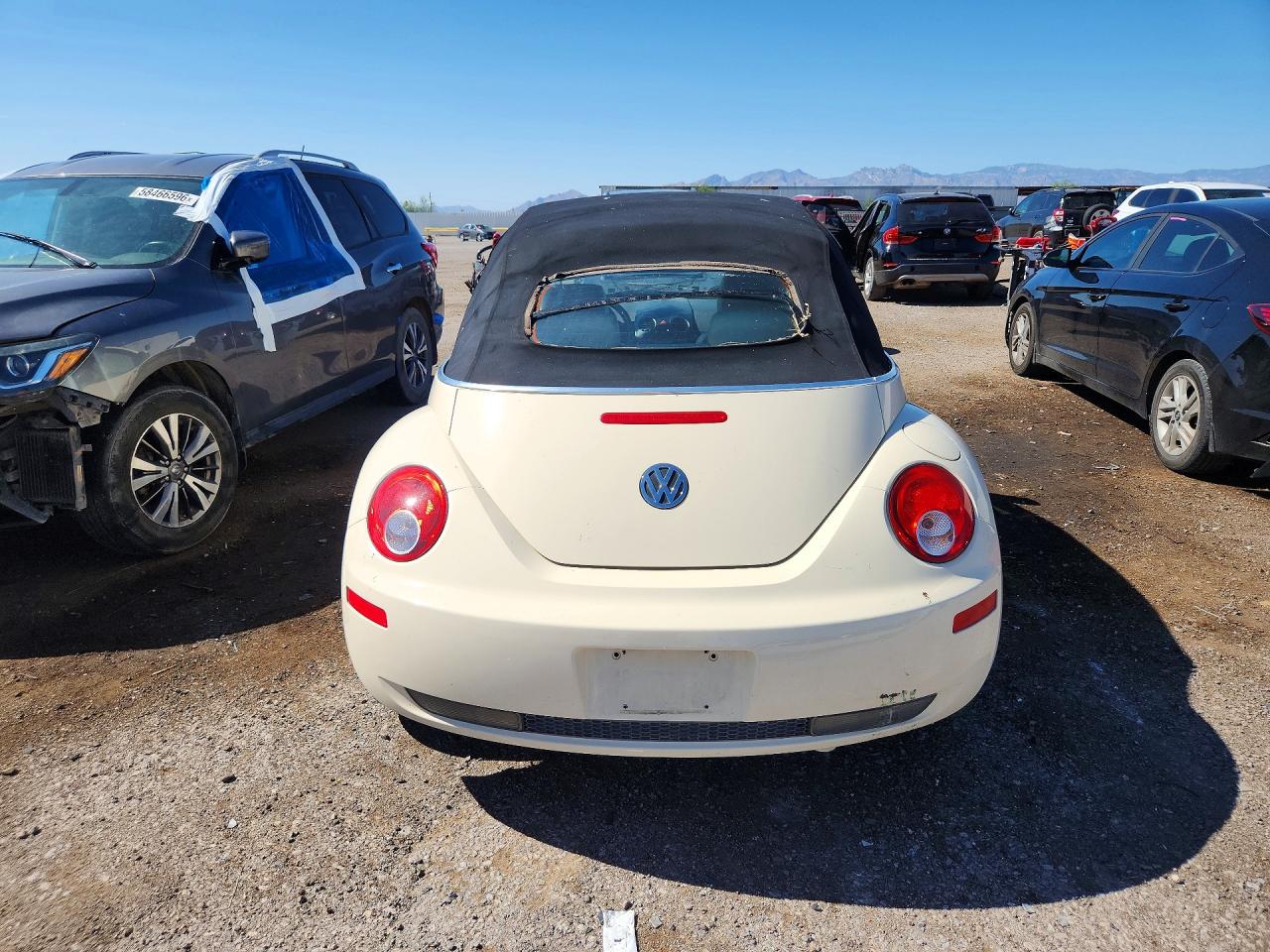2008 VOLKSWAGEN BEETLE