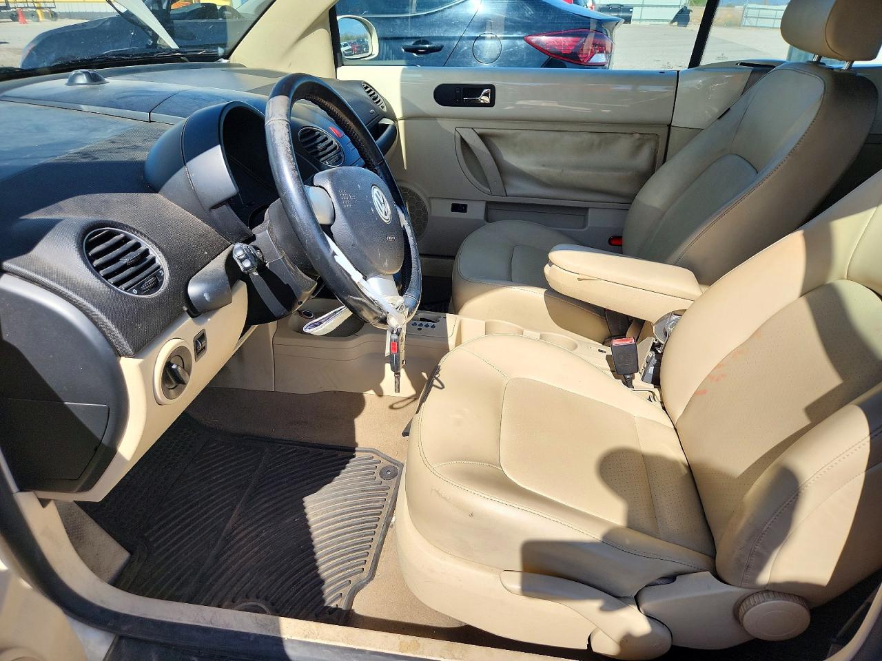 2008 VOLKSWAGEN BEETLE