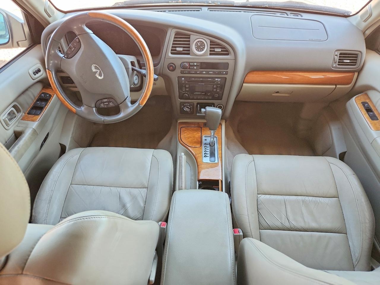 2003 INFINITI QX4
