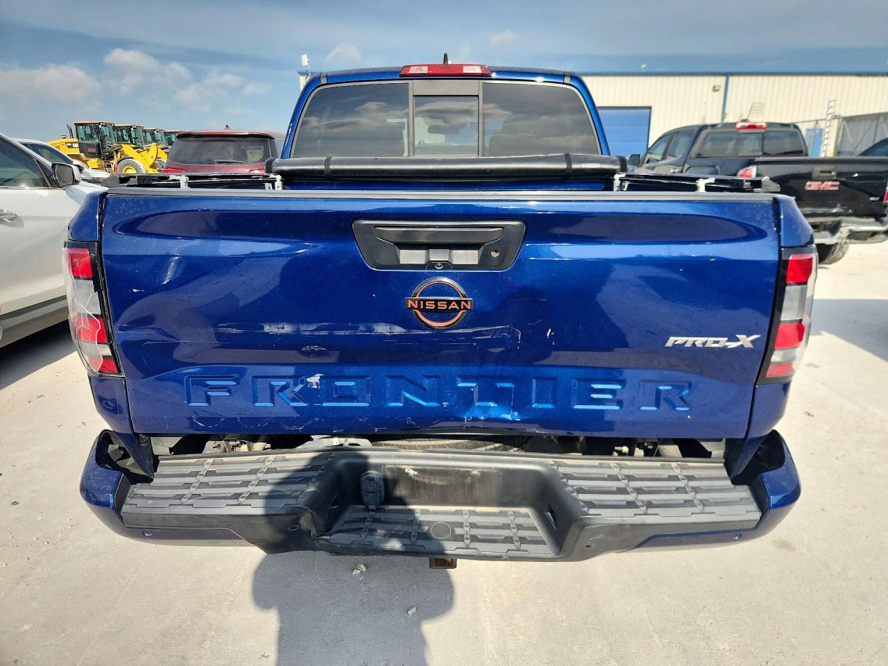 2022 NISSAN FRONTIER
