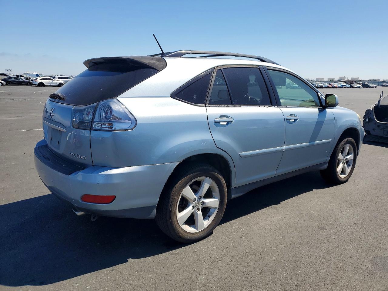 2005 LEXUS RX330