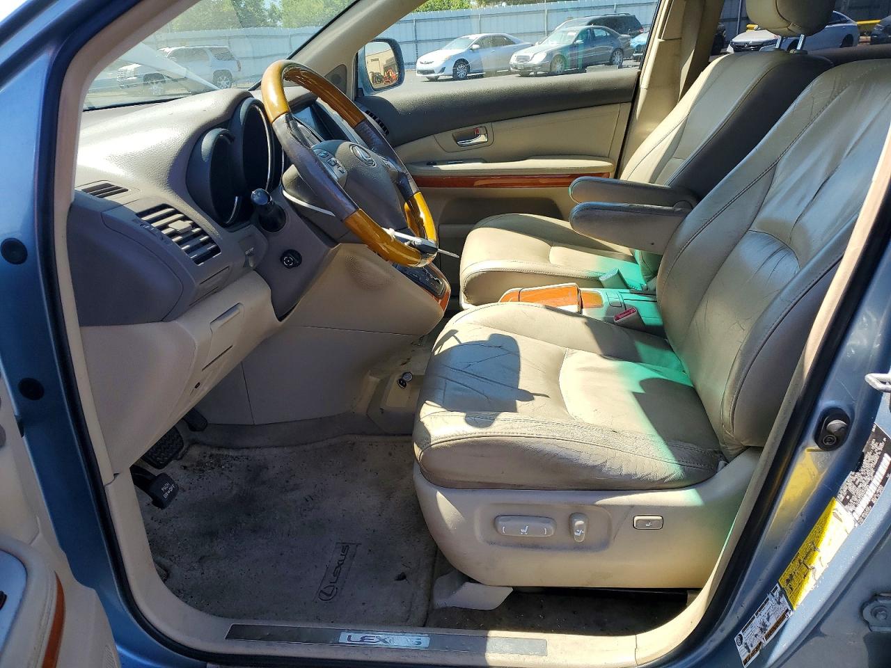 2005 LEXUS RX330