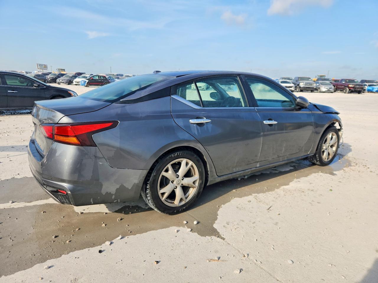 2020 NISSAN ALTIMA