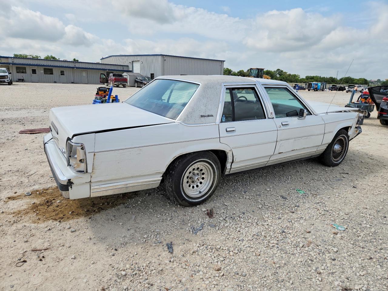 1991 FORD CROWN VIC