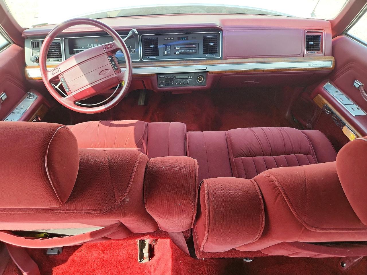 1991 FORD CROWN VIC