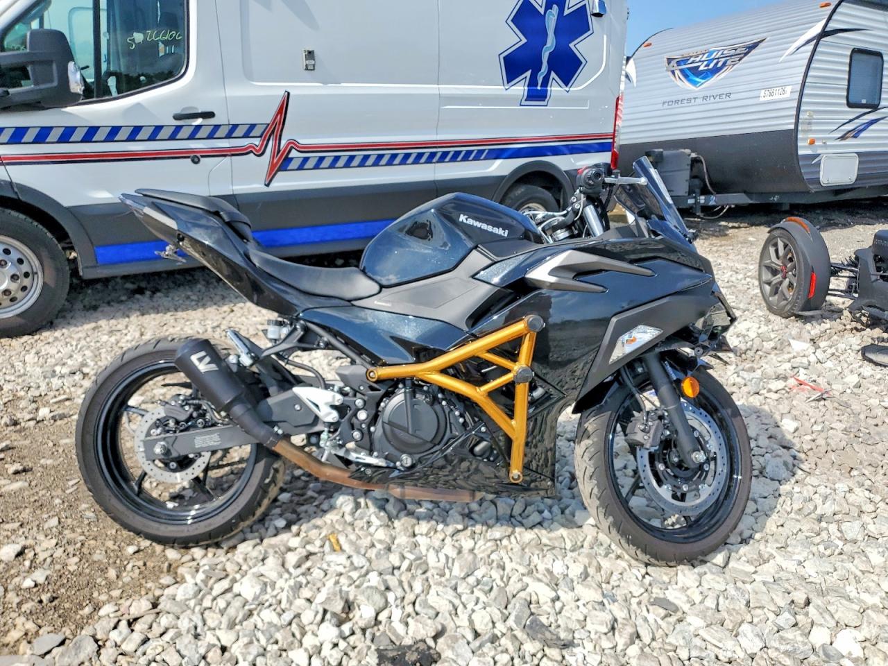 2024 KAWASAKI NINJA 500