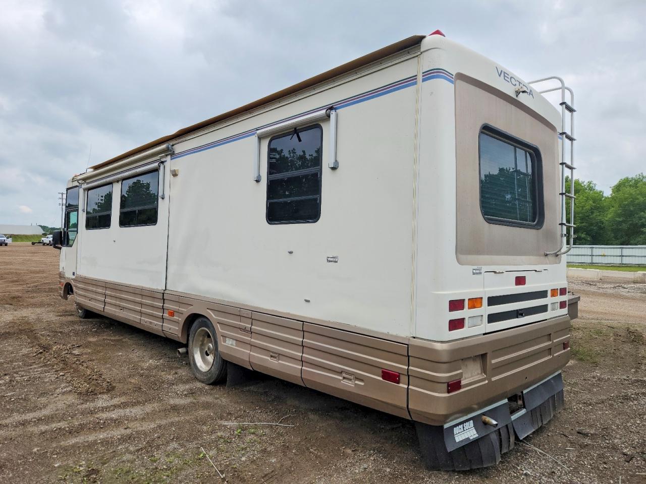 1996 CHEVROLET P SERIES