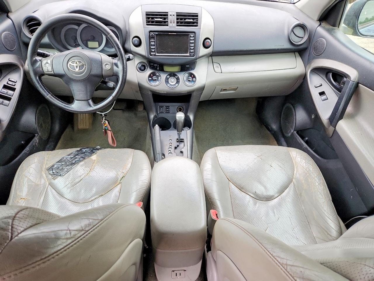 2011 TOYOTA RAV4