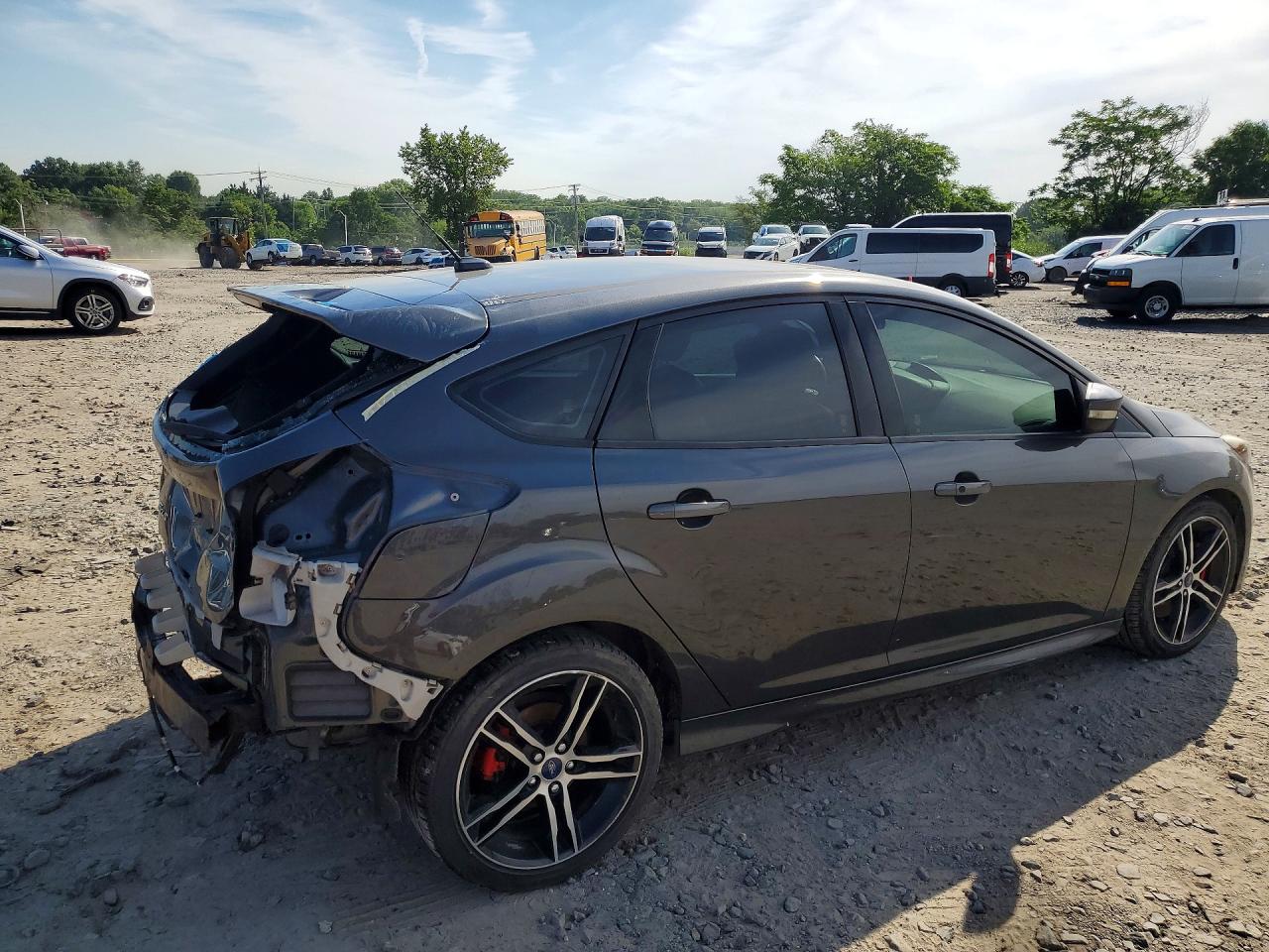 2017 FORD FOCUS