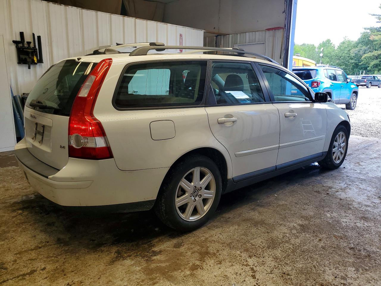 2006 VOLVO V50