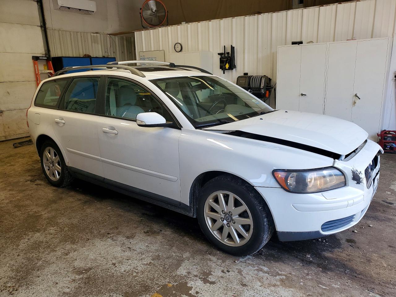 2006 VOLVO V50