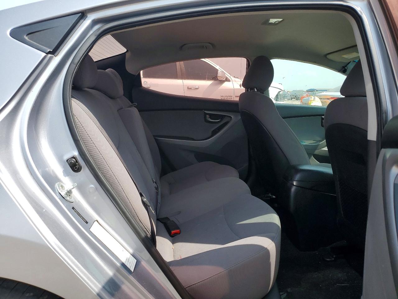 2015 HYUNDAI ELANTRA