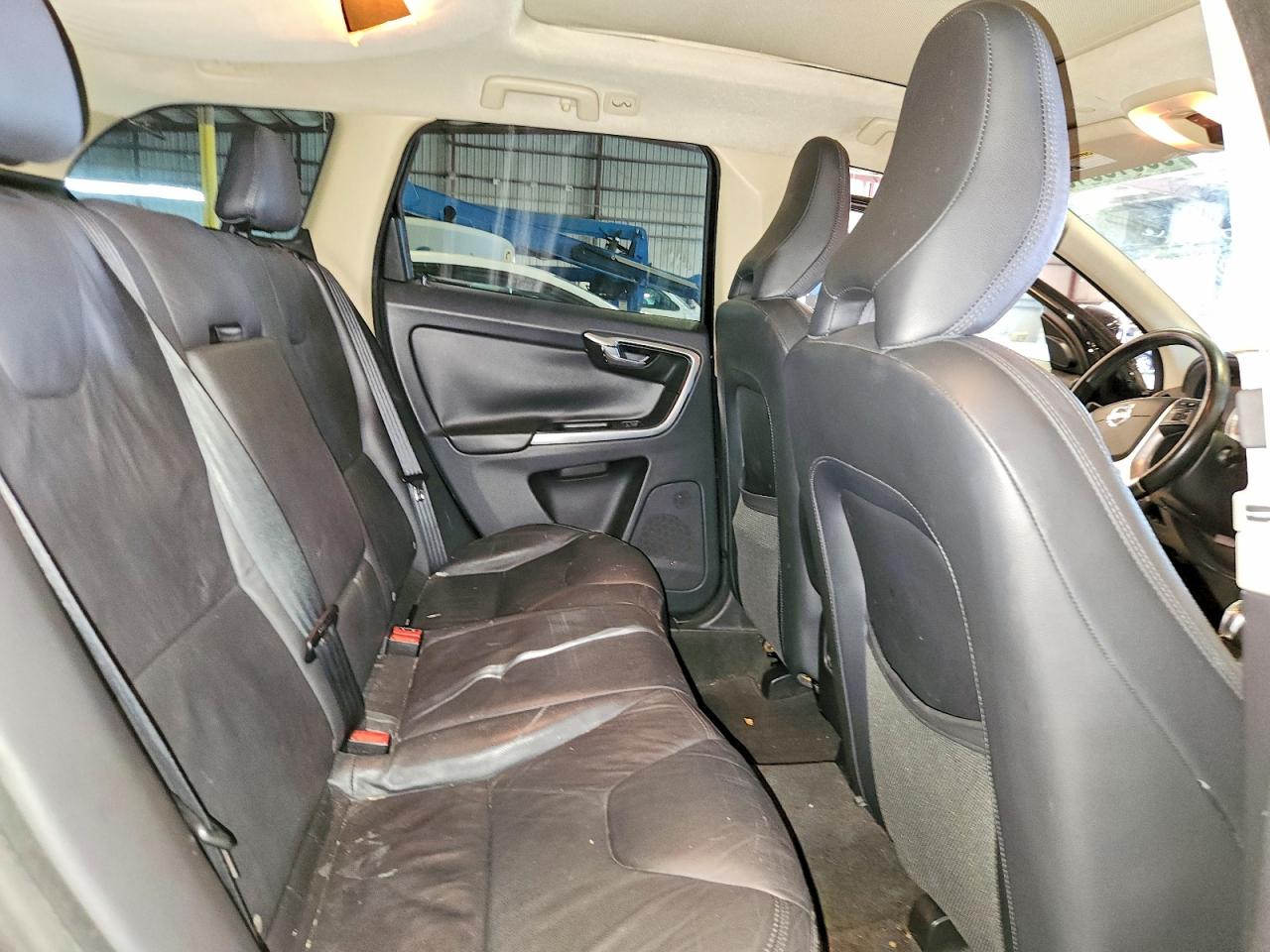 2013 VOLVO XC60