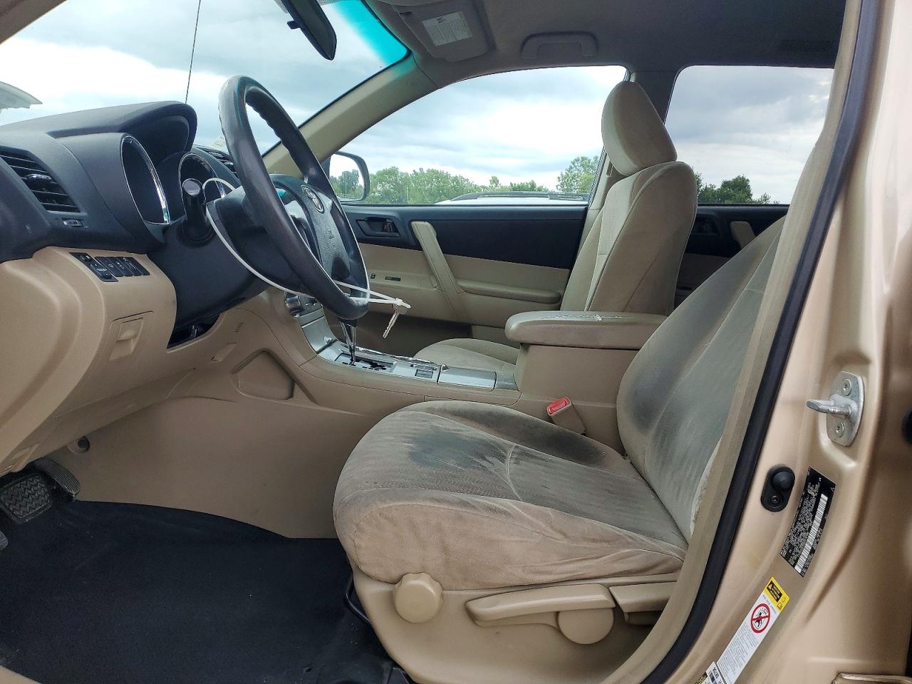 2011 TOYOTA HIGHLANDER