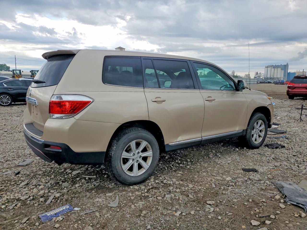 2011 TOYOTA HIGHLANDER
