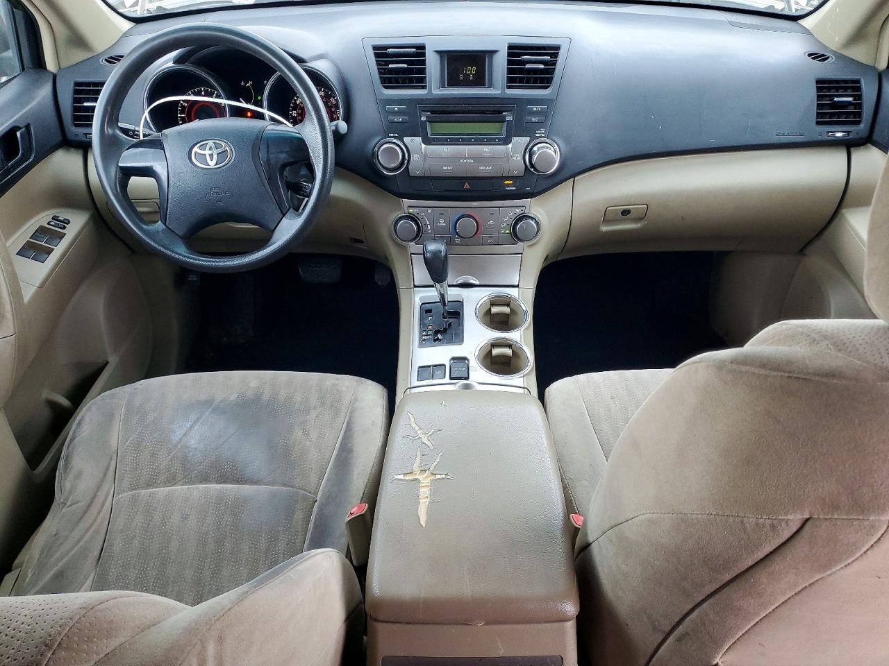 2011 TOYOTA HIGHLANDER
